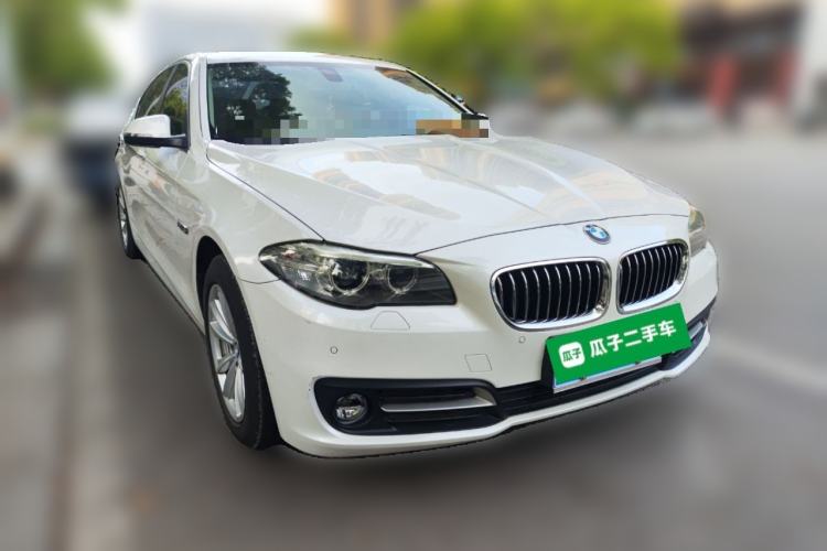 Used BMW 5 Series 2017 520Li Elegant Edition Front Right 45 Deg