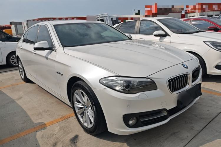 Used BMW 5 Series 2017 520Li Elegant Edition Front Right 45 Deg