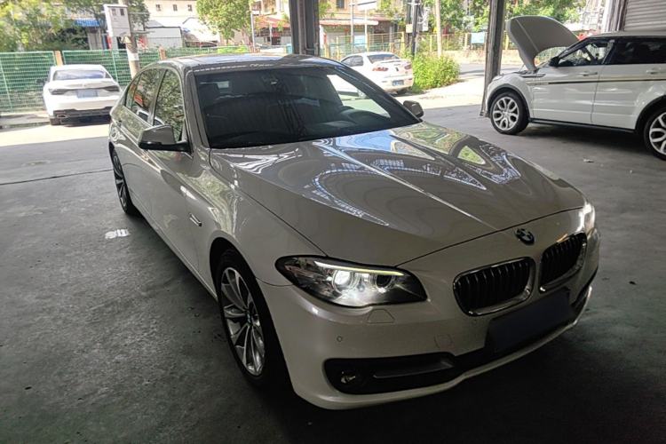 Used BMW 5 Series 2017 525Li Leading Model Front Right 45 Deg