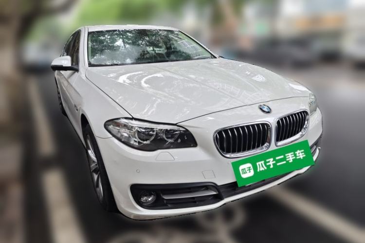 Used BMW 5 Series 2017 525Li Leading Model Front Right 45 Deg