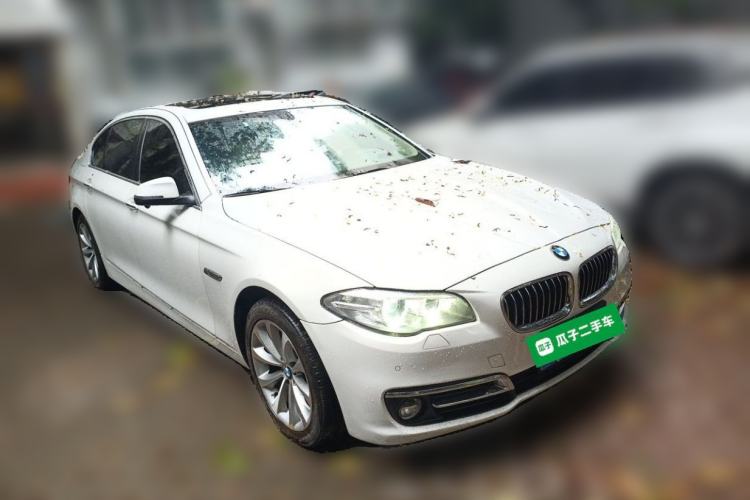 Used BMW 5 Series 2017 525Li Leading Model Front Right 45 Deg