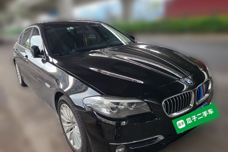 Used BMW 5 Series 2017 525Li Luxury Design Package Front Right 45 Deg