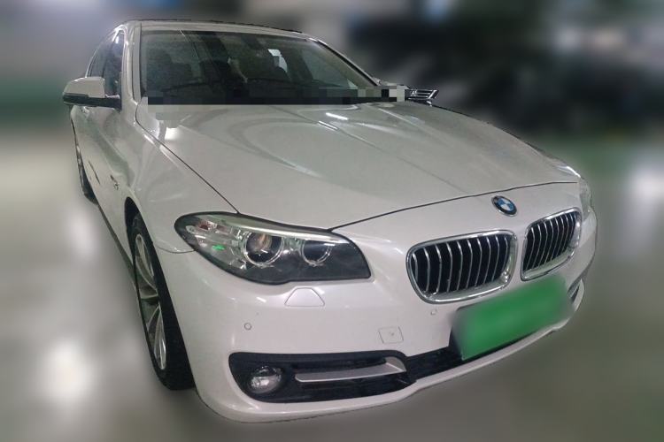 Used BMW 5 Series 2017 525Li Leading Model Front Right 45 Deg