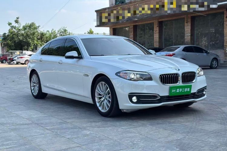 Used BMW 5 Series 2017 525Li Luxury Design Package Front Right 45 Deg