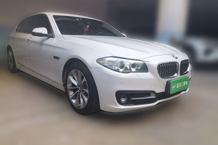 Used BMW 5 Series 2017 525Li Leading Model Front Right 45 Deg