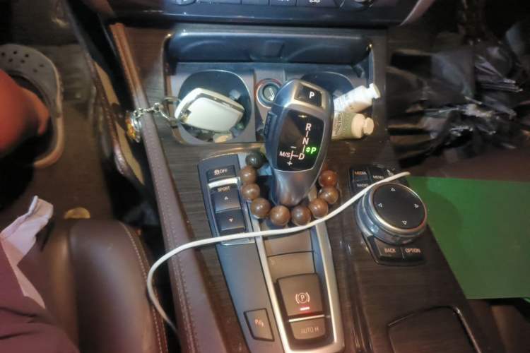 Used BMW 5 Series 2017 525Li Luxury Design Package Gear Lever
