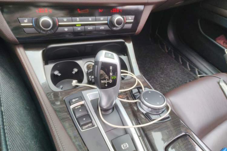 Used BMW 5 Series 2017 525Li Luxury Design Package Gear Lever