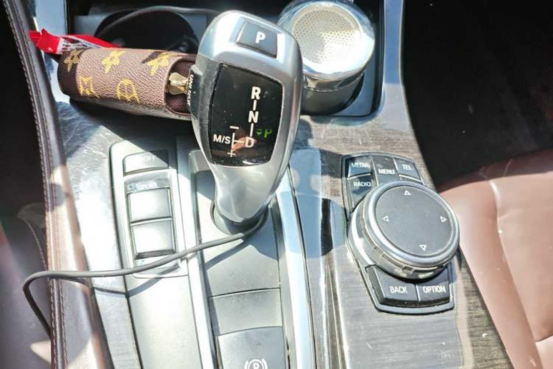 Used BMW 5 Series 2017 525Li Luxury Design Package Gear Lever