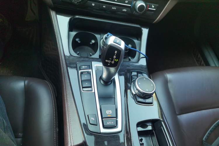 Used BMW 5 Series 2017 525Li Luxury Design Package Gear Lever
