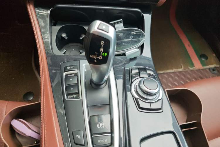 Used BMW 5 Series 2017 520Li Elegant Edition Gear Lever