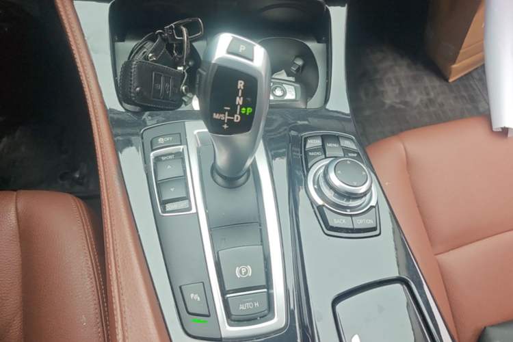 Used BMW 5 Series 2017 520Li Elegant Edition Gear Lever