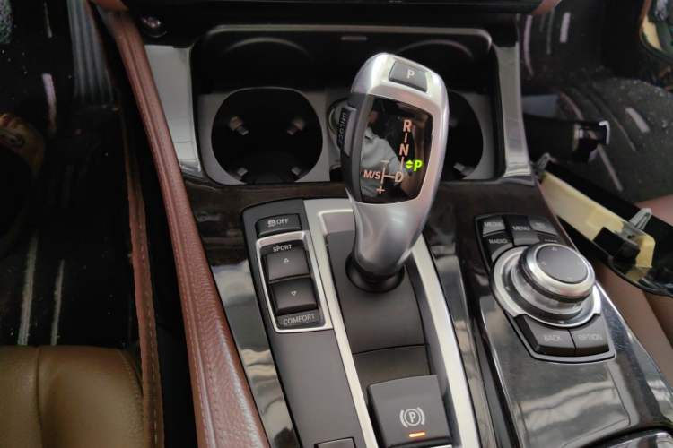 Used BMW 5 Series 2017 525Li Leading Model Gear Lever