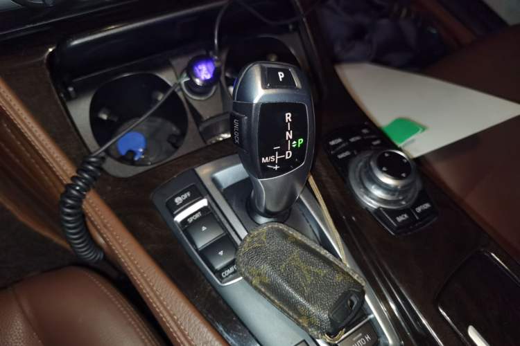 Used BMW 5 Series 2017 525Li Leading Model Gear Lever