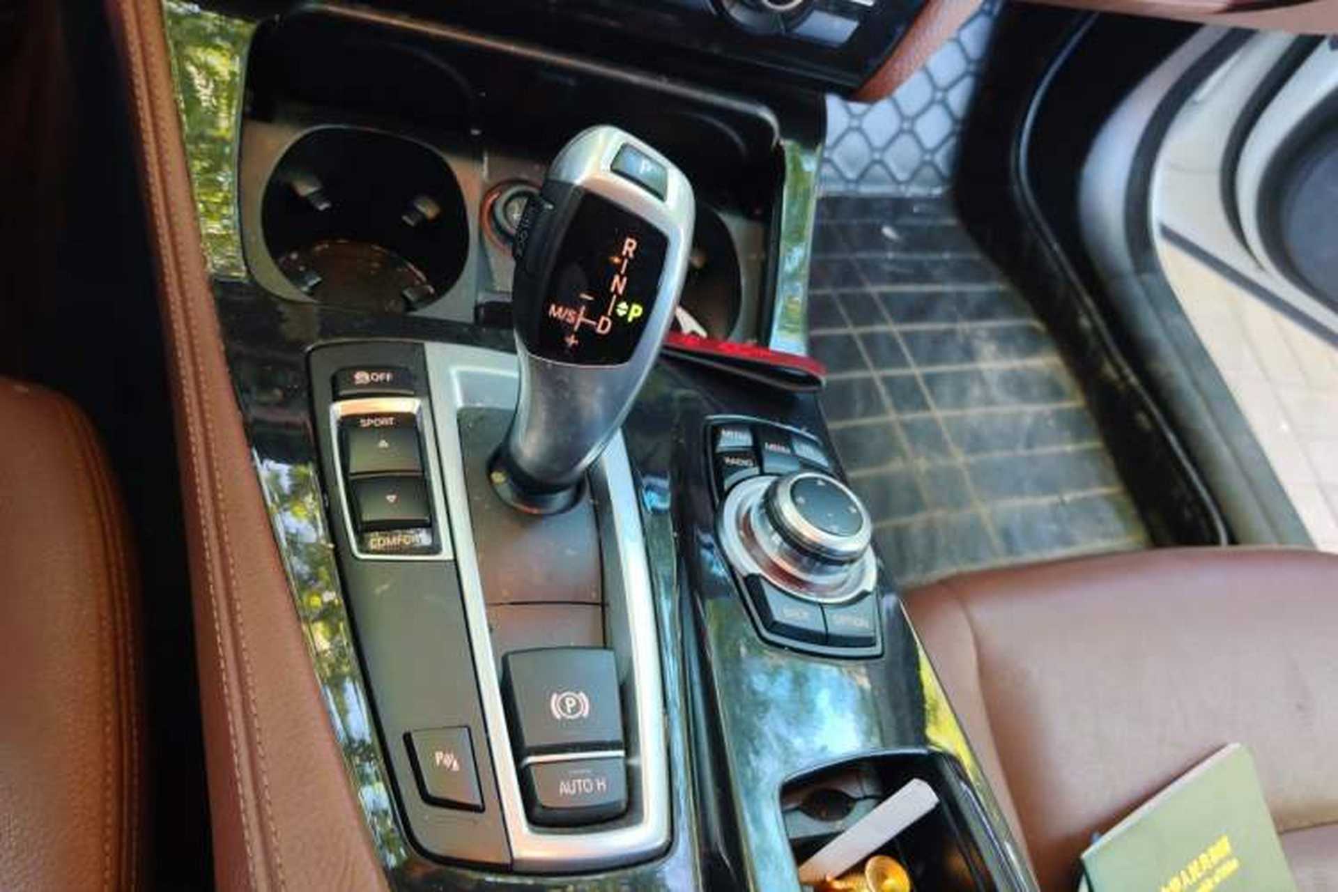 Used BMW 5 Series 2017 520Li Elegant Edition Gear Lever