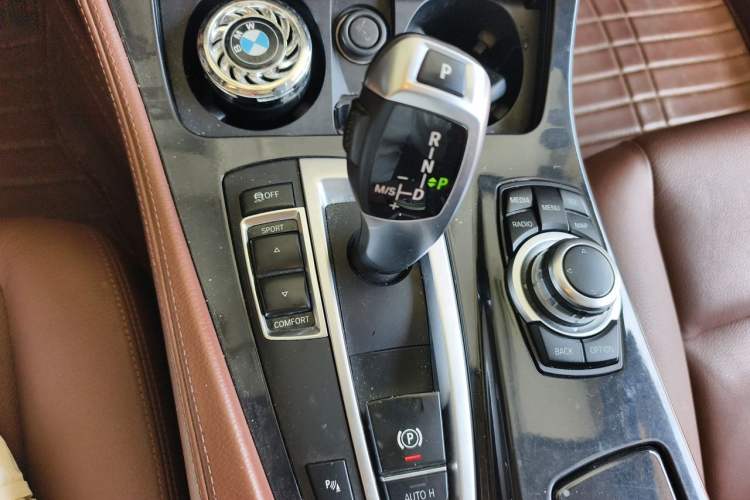 Used BMW 5 Series 2017 520Li Elegant Edition Gear Lever