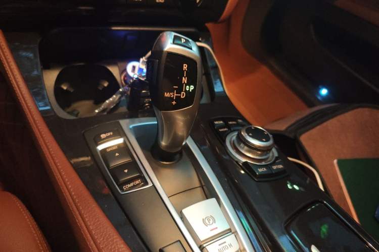 Used BMW 5 Series 2017 520Li Elegant Edition Gear Lever