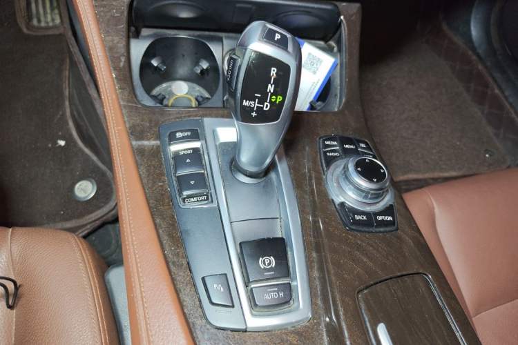 Used BMW 5 Series 2017 525Li Leading Model Gear Lever