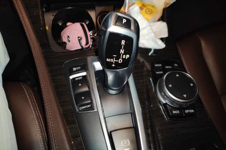 Used BMW 5 Series 2017 525Li Luxury Design Package Gear Lever