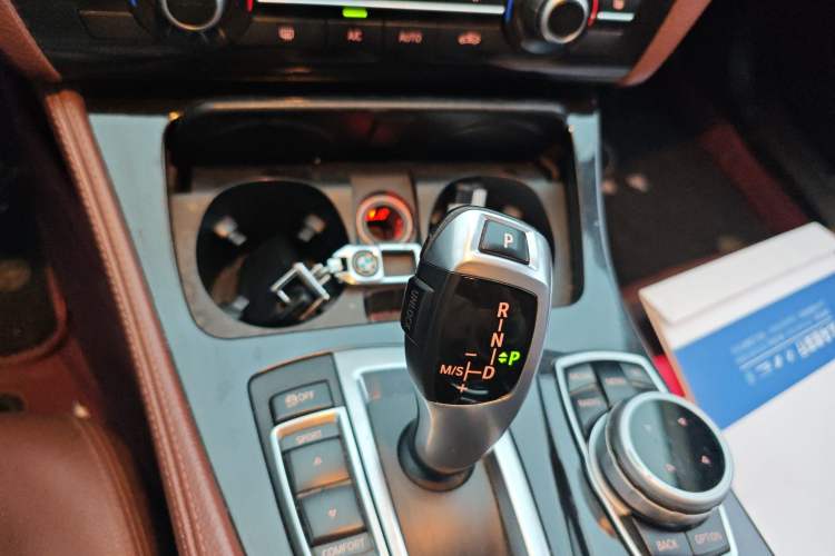 Used BMW 5 Series 2017 520Li Elegant Edition Gear Lever
