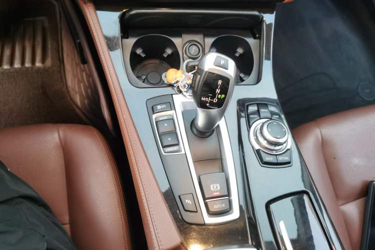 Used BMW 5 Series 2017 525Li Leading Model Gear Lever