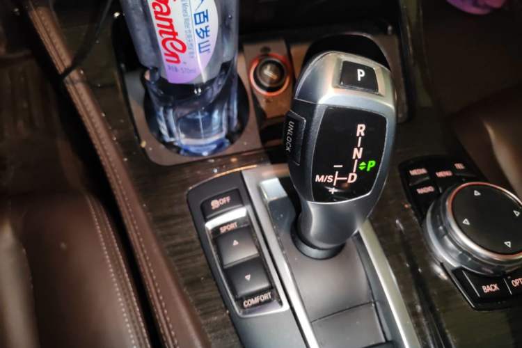 Used BMW 5 Series 2017 525Li Luxury Design Package Gear Lever