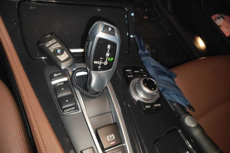Used BMW 5 Series 2017 520Li Elegant Edition Gear Lever