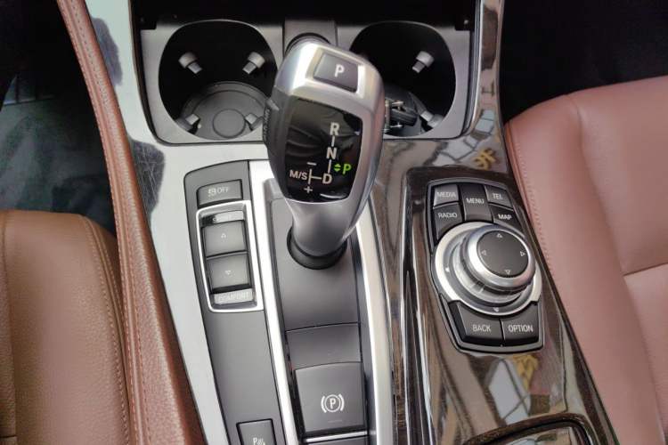Used BMW 5 Series 2017 525Li Leading Model Gear Lever