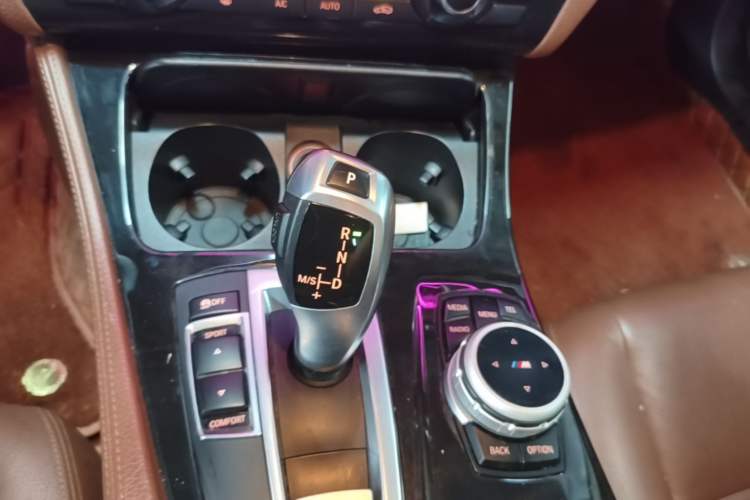 Used BMW 5 Series 2017 525Li Leading Model Gear Lever