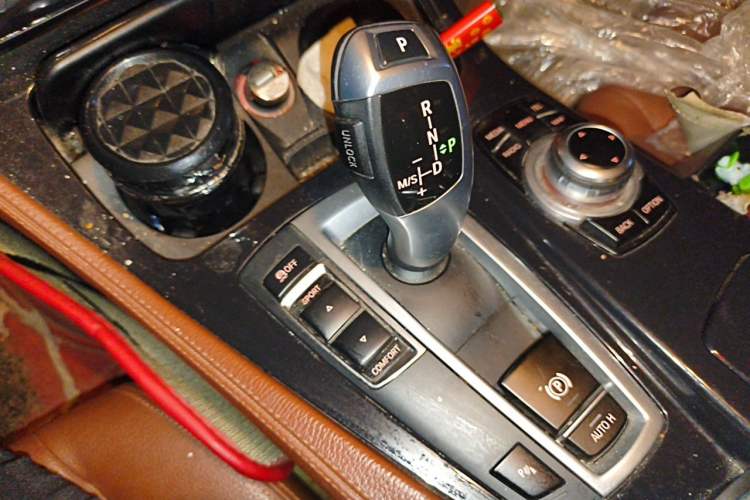 Used BMW 5 Series 2017 520Li Elegant Edition Gear Lever