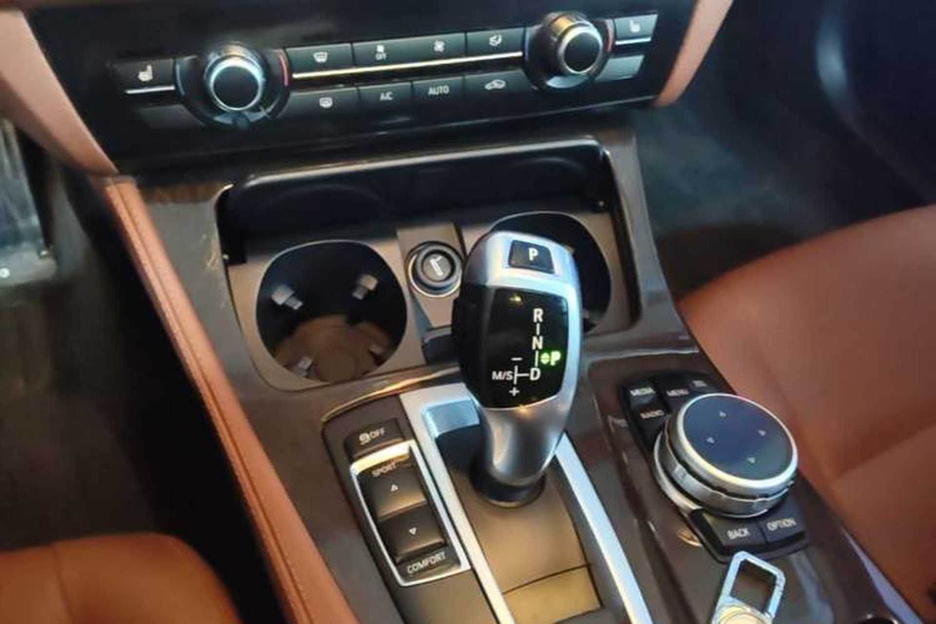 Used BMW 5 Series 2017 525Li Leading Model Gear Lever