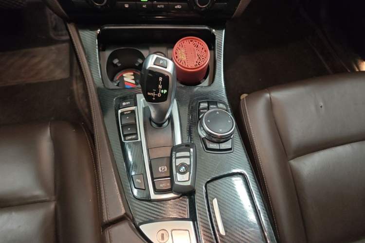 Used BMW 5 Series 2017 525Li Luxury Design Package Gear Lever