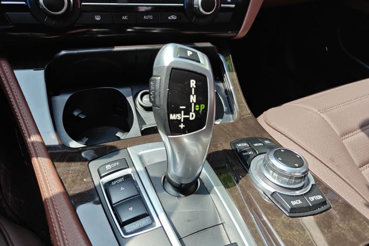 Used BMW 5 Series 2017 525Li Leading Model Gear Lever