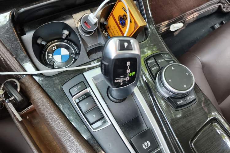 Used BMW 5 Series 2017 525Li Luxury Design Package Gear Lever