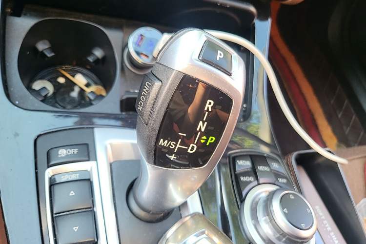 Used BMW 5 Series 2017 520Li Elegant Edition Gear Lever