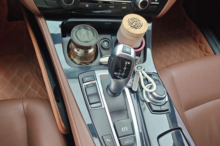 Used BMW 5 Series 2017 520Li Elegant Edition Gear Lever