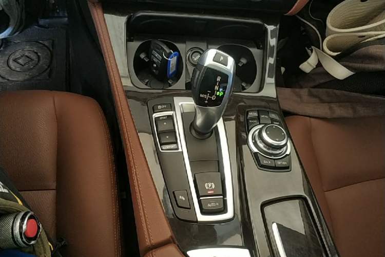Used BMW 5 Series 2017 525Li Leading Model Gear Lever