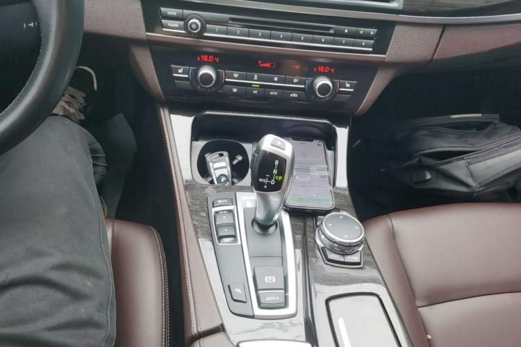 Used BMW 5 Series 2017 525Li Luxury Design Package Gear Lever