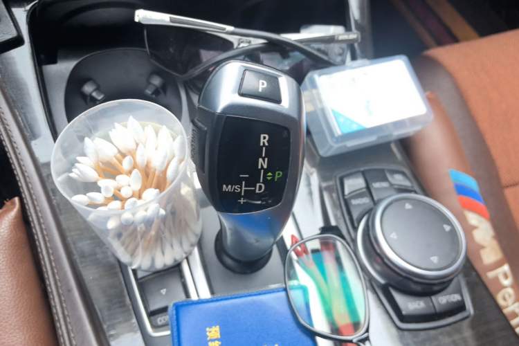 Used BMW 5 Series 2017 525Li Luxury Design Package Gear Lever