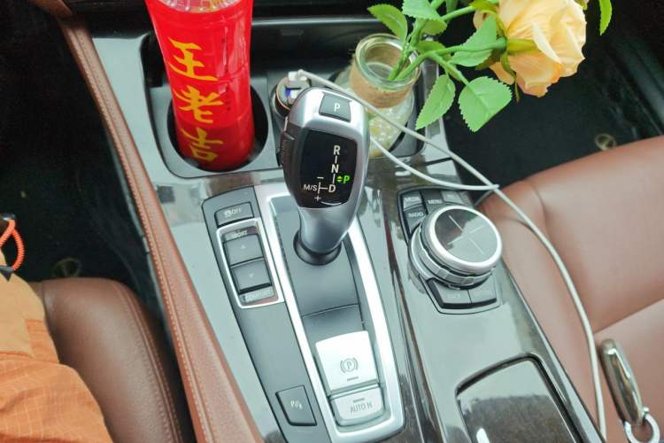 Used BMW 5 Series 2017 525Li Leading Model Gear Lever