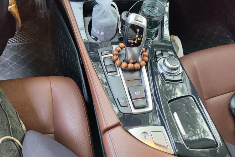 Used BMW 5 Series 2017 520Li Elegant Edition Gear Lever