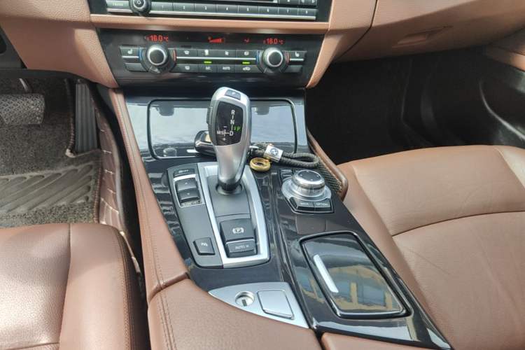 Used BMW 5 Series 2017 520Li Elegant Edition Gear Lever