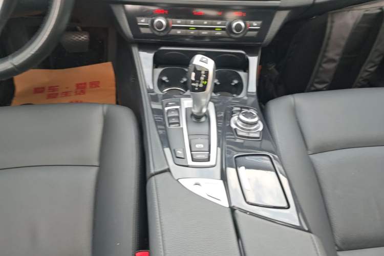 Used BMW 5 Series 2017 520Li Elegant Edition Gear Lever