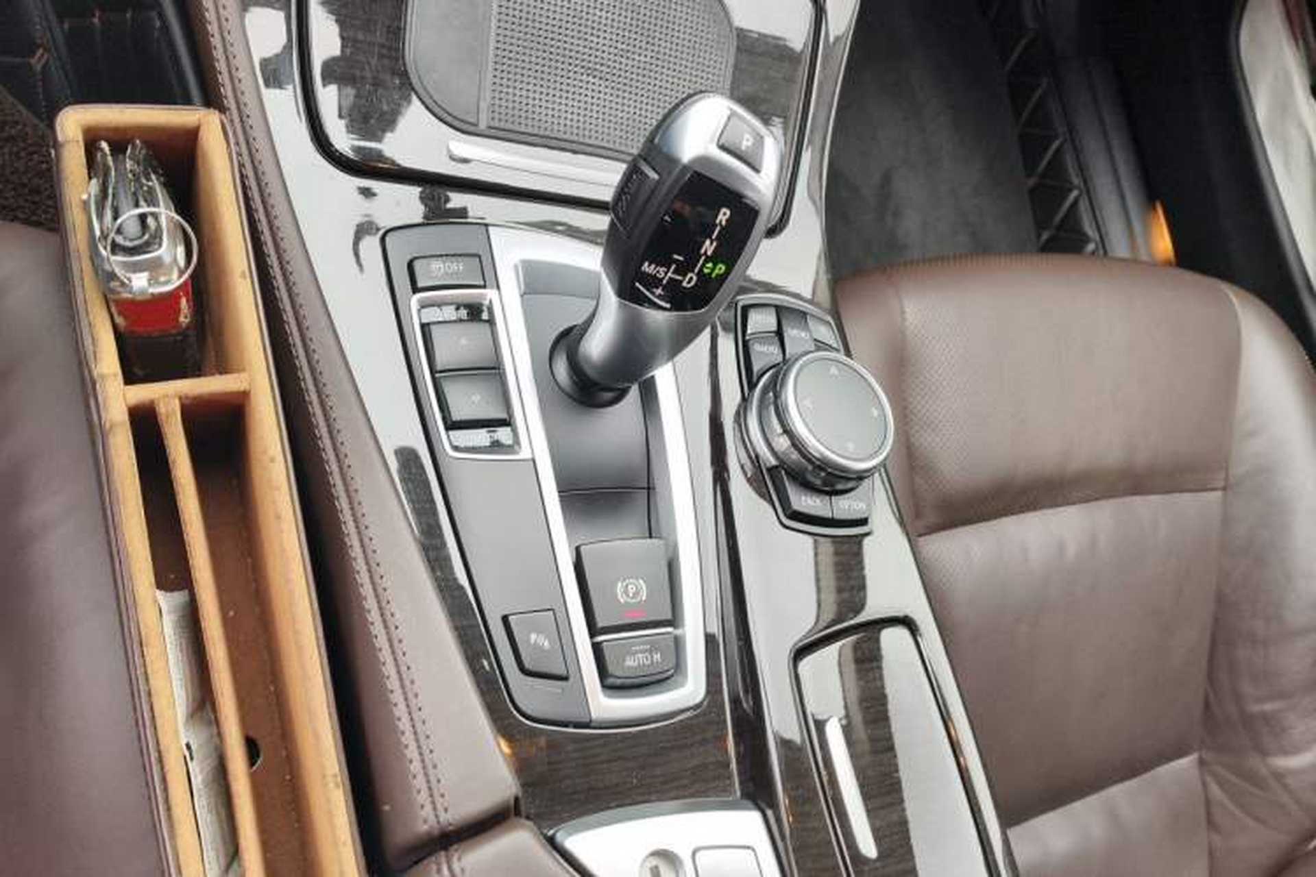 Used BMW 5 Series 2017 525Li Luxury Design Package Gear Lever