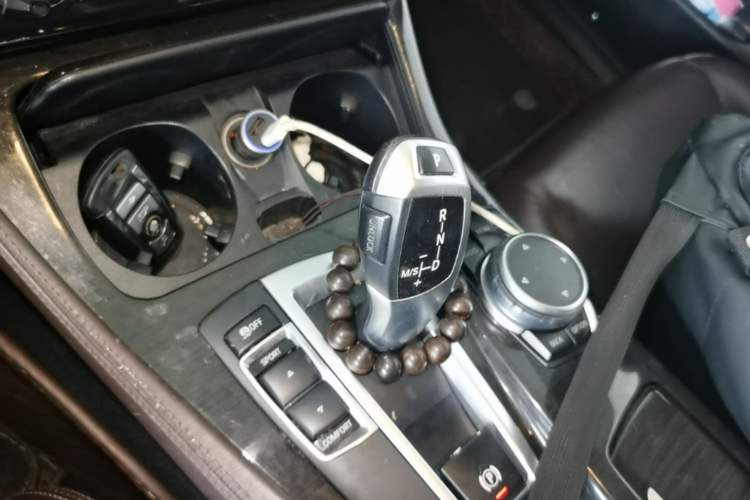 Used BMW 5 Series 2017 525Li Luxury Design Package Gear Lever