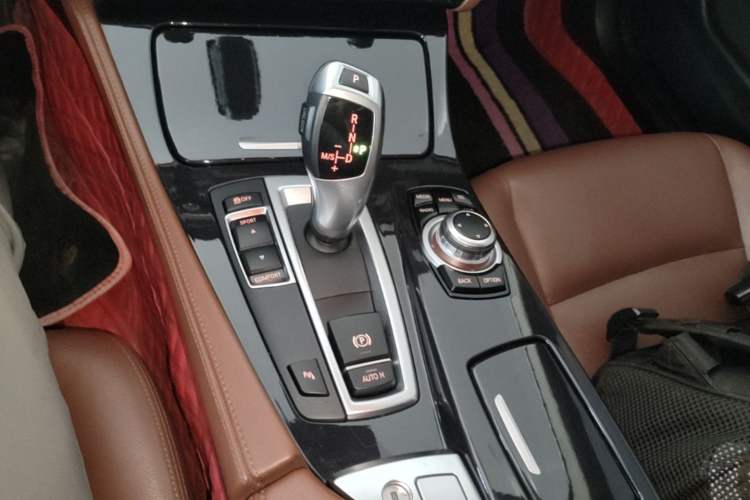 Used BMW 5 Series 2017 520Li Elegant Edition Gear Lever