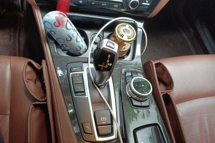 Used BMW 5 Series 2017 525Li Leading Model Gear Lever