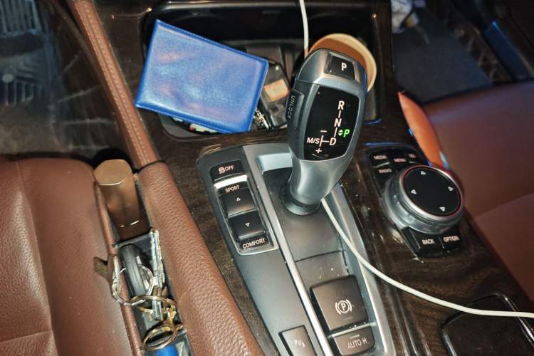 Used BMW 5 Series 2017 528Li Leading Model Gear Lever