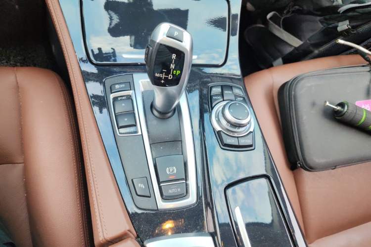 Used BMW 5 Series 2017 520Li Elegant Edition Gear Lever