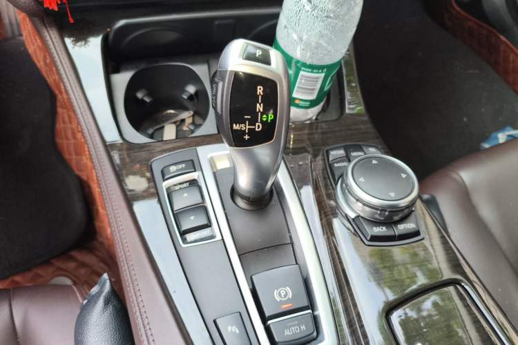 Used BMW 5 Series 2017 525Li Luxury Design Package Gear Lever