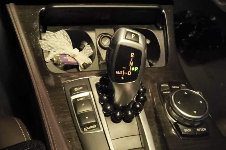 Used BMW 5 Series 2017 525Li Luxury Design Package Gear Lever